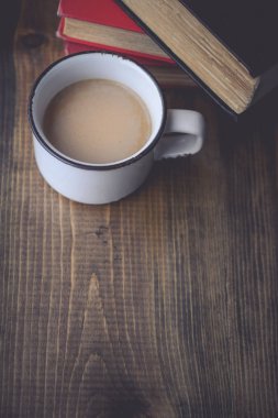 Kopya alanı Vintage sesi ile eski ahşap kitap ile kahve