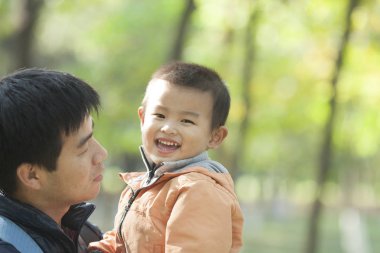 Mutlu gerçek Çince baba ve oğul