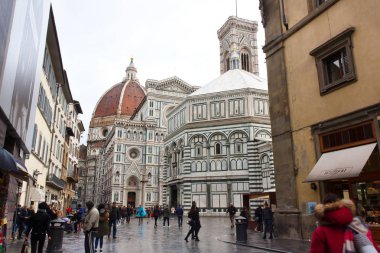 Florence, İtalya - 06 Şubat 2017: Piazza del Duomo (Cattedral