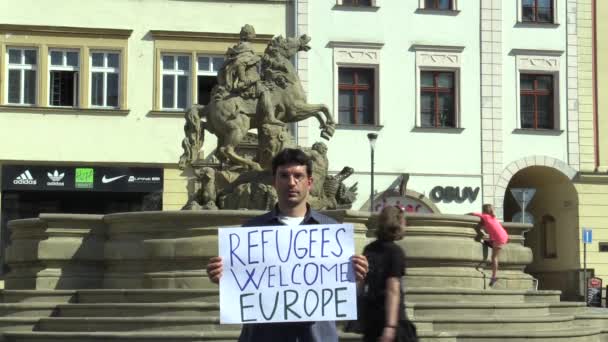 2019年6月15日 捷克共和国奥洛穆茨 反对恐怖主义和恐怖的示威 无恐怖主义旗帜 捷克共和国 欧洲联盟 — 图库视频影像