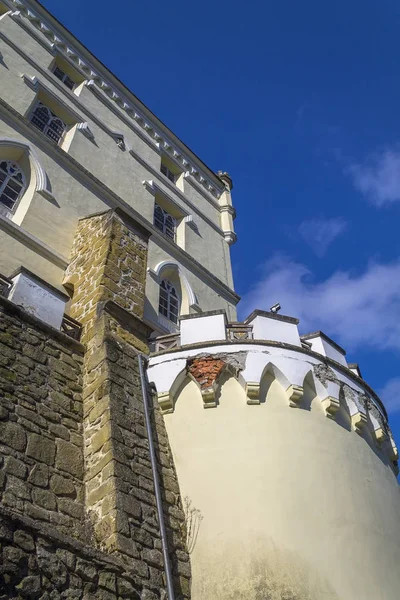 Torre de Trakoscan em um dia ensolarado de outono — Fotografia de Stock