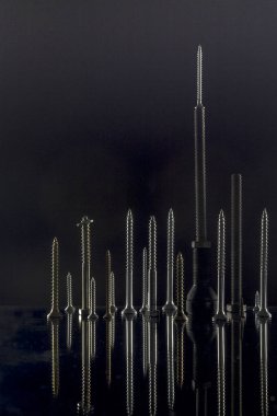     Cıvata ve vidalar şehir manzarası 