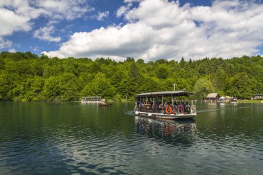 Plitvice Gölleri gemilerde