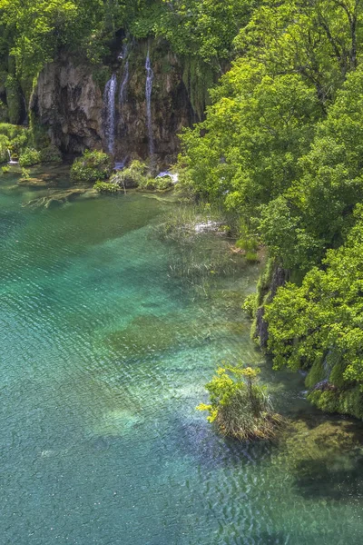 Watervallen in nationaal park Plitvice — Stockfoto