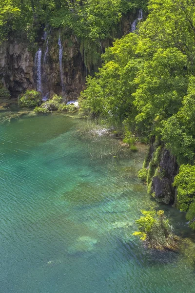 Watervallen in nationaal park Plitvice — Stockfoto