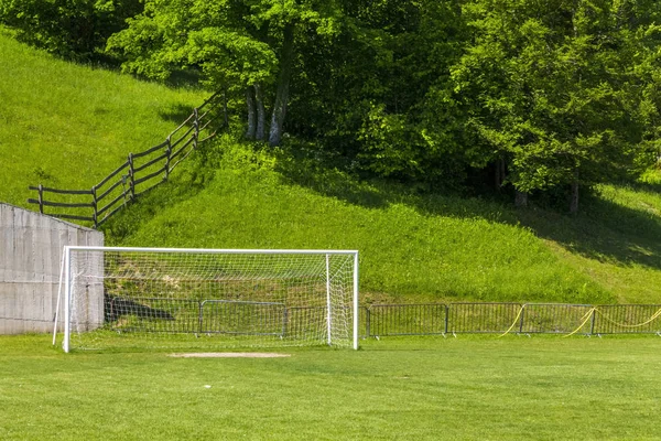 Futbol arazi doğada — Stok fotoğraf