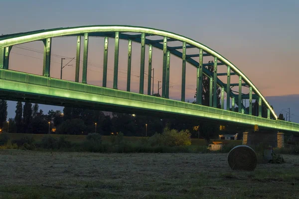 Pont ferroviaire à Zagreb — Photo