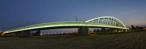 Puente de trenes en Zagreb — Foto de Stock