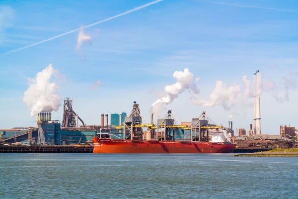 Steel industry in IJmuiden near Amsterdam, Netherlands — Stock Photo, Image