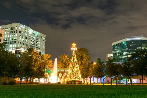 Árvore de Natal no parque Fort Lauderdale, Flórida, EUA — Fotografia de Stock