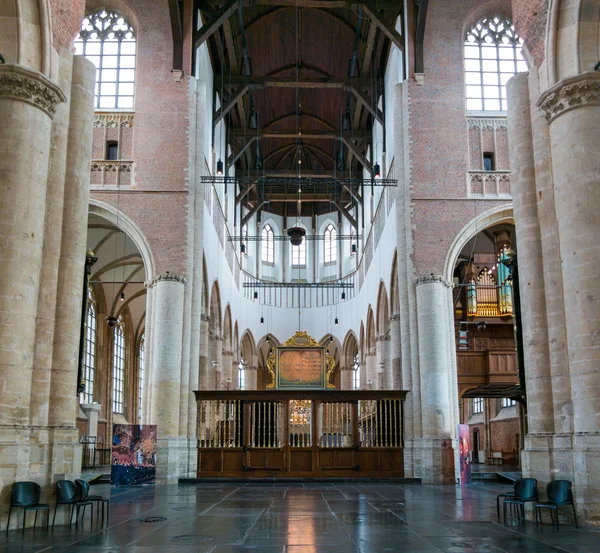 Pieterskerk templom belseje Leiden-ben, Hollandiában — Stock Fotó