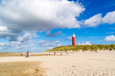 Deniz feneri ve beach De Cocksdorp adada Texel, Hollanda