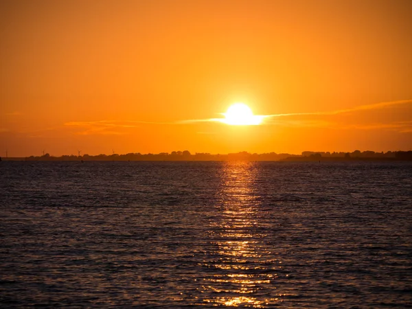 Puesta Sol Estuario Haringvliet Holanda Meridional Países Bajos —  Fotos de Stock