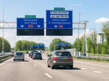 A12 otoyolu trafik ve yol işaretleri, Utrecht, Hollanda