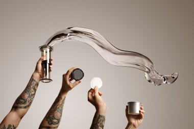 Aeropress holding eller