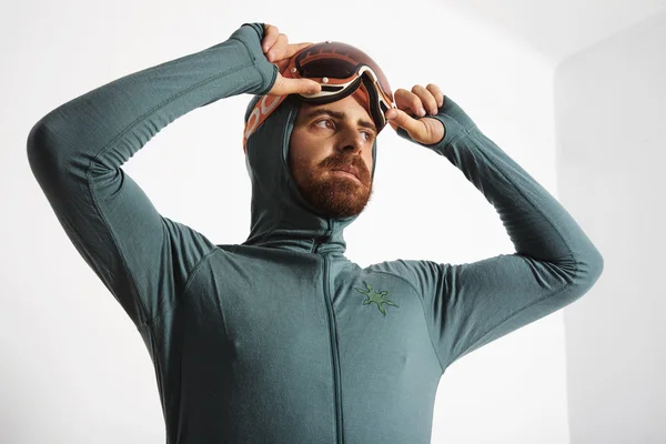 Male athlete in baselayer thermal suite — Stock fotografie
