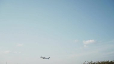 Havaalanı Bölgesi'nde büyük uçak çıkartıyor