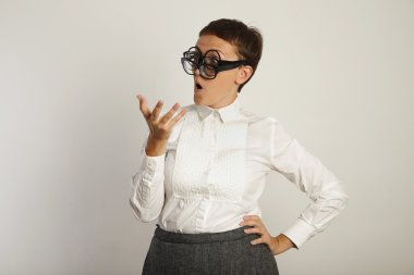 Üç çift gözlük duygusal öğretmen