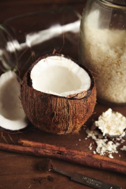 Hindistan cevizi ve cinnammon güler yüzlü seti