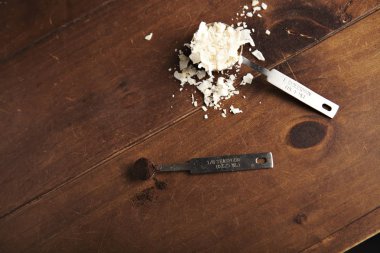 Hindistan cevizi ve cinnammon güler yüzlü seti