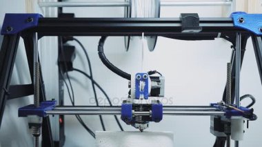 3d yazıcı çalışıyor