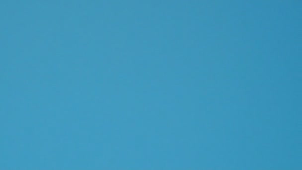 Avions atterrissant et décollant à l'aéroport 