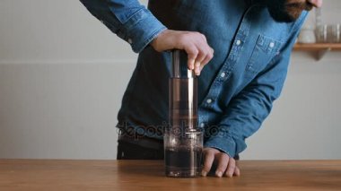 Kafe dükkanda bira alternatif