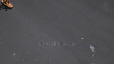 Onun longboard güneşin kişini