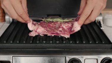 Lezzetli köfte Dana elektrikli ızgara