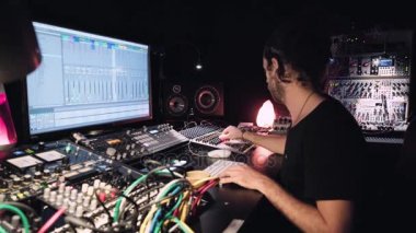 Ses üretim müzik stüdyosu