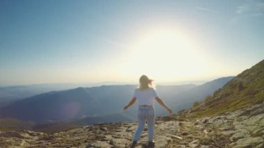 Güzel göçebe kadın ilham doğa sahiptir