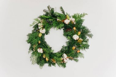Pamuk ile Noel çelenk
