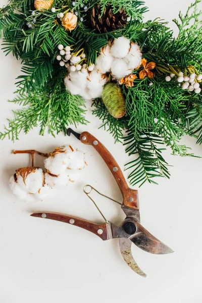 Pamuk ile Noel çelenk