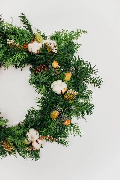 Pamuk ile Noel çelenk