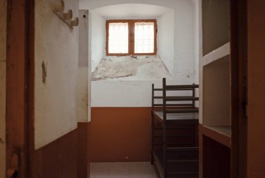 Yüksek güvenlik ile cezaevi