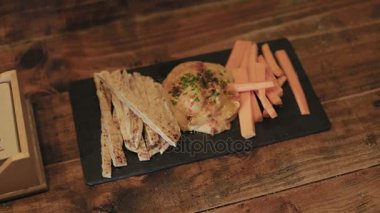 İnsan etkileşimleri akşam çubuk