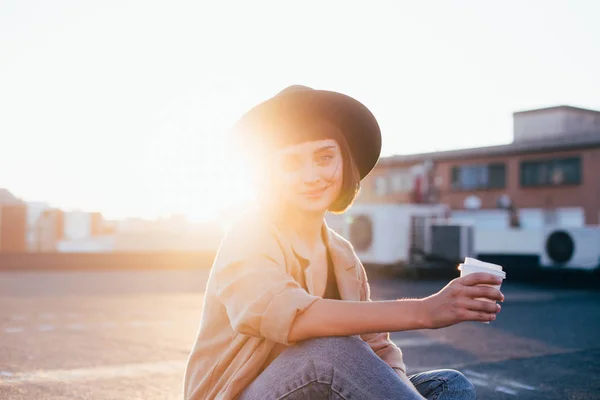 Beautiful young woman in hat — Stock Photo, Image