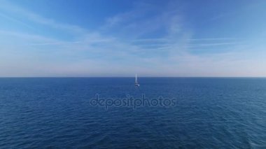 Açık deniz yarış yelkenli üzerinde eğitim