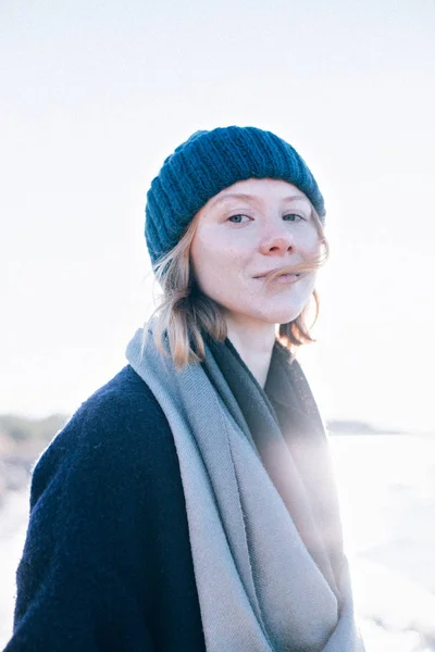 Portrait Young Woman Standing Water Looking Camera — Stock Photo, Image