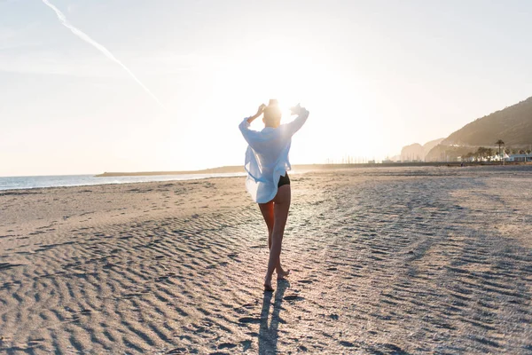 Silhouette Beautiful Young Woman Girl Sexy Provocative Outfit Swimwear Boyfriend — Stock Photo, Image