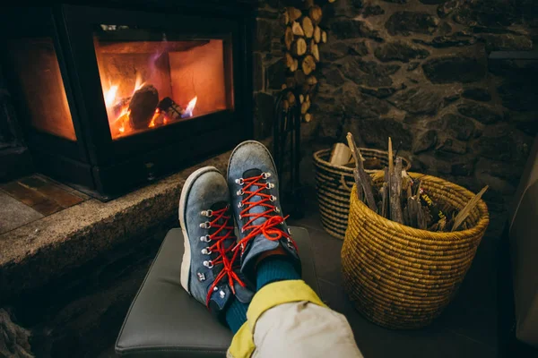 Warm Cosy Comfortable Position Pov Photo Man Hostel Ski Hotel — Stock Photo, Image