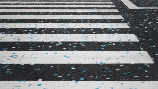 Festival event or party marathon confetti on street — Stock Video