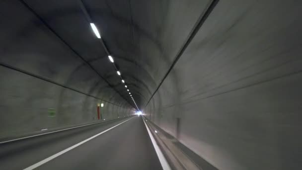 Üres földalatti autóalagút végtelen hurokja — Stock videók