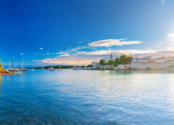 美妙浪漫的夏日夜景全景海岸线 — 图库照片