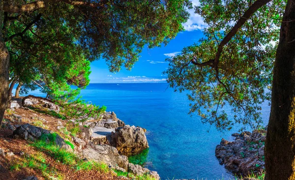 Merveilleux romantique été après-midi paysage panorama côte — Photo