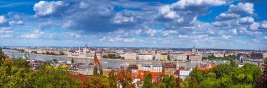 panoramik şehir Budapeşte - Macaristan'ın başkenti