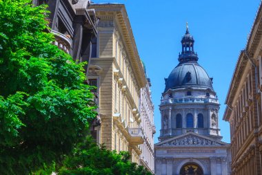 Aziz Stephen Bazilikası Başpiskoposluk co Katedrali ve