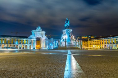 Gece longexposure Hdr tarzı sityscape görünümünü Commerce Square, 