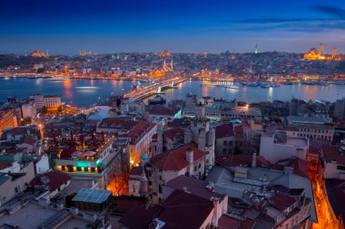 Uzun pozlama sıcak bir sakin arifesi, Istanbul 'un panoramik cityscape