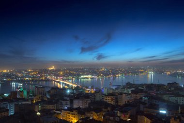 Uzun pozlama sıcak bir sakin arifesi, Istanbul 'un panoramik cityscape